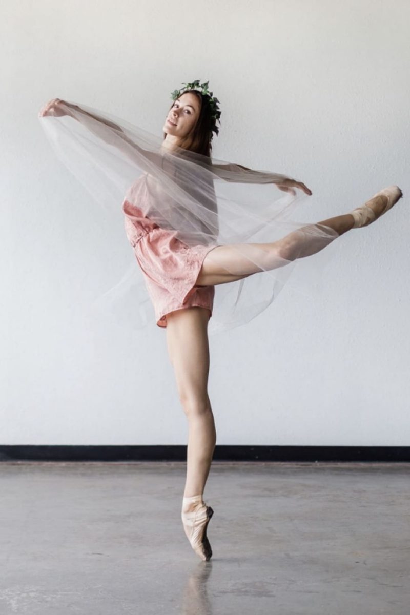 Dancer Carlie Preskitt, Photo by Jana Carson